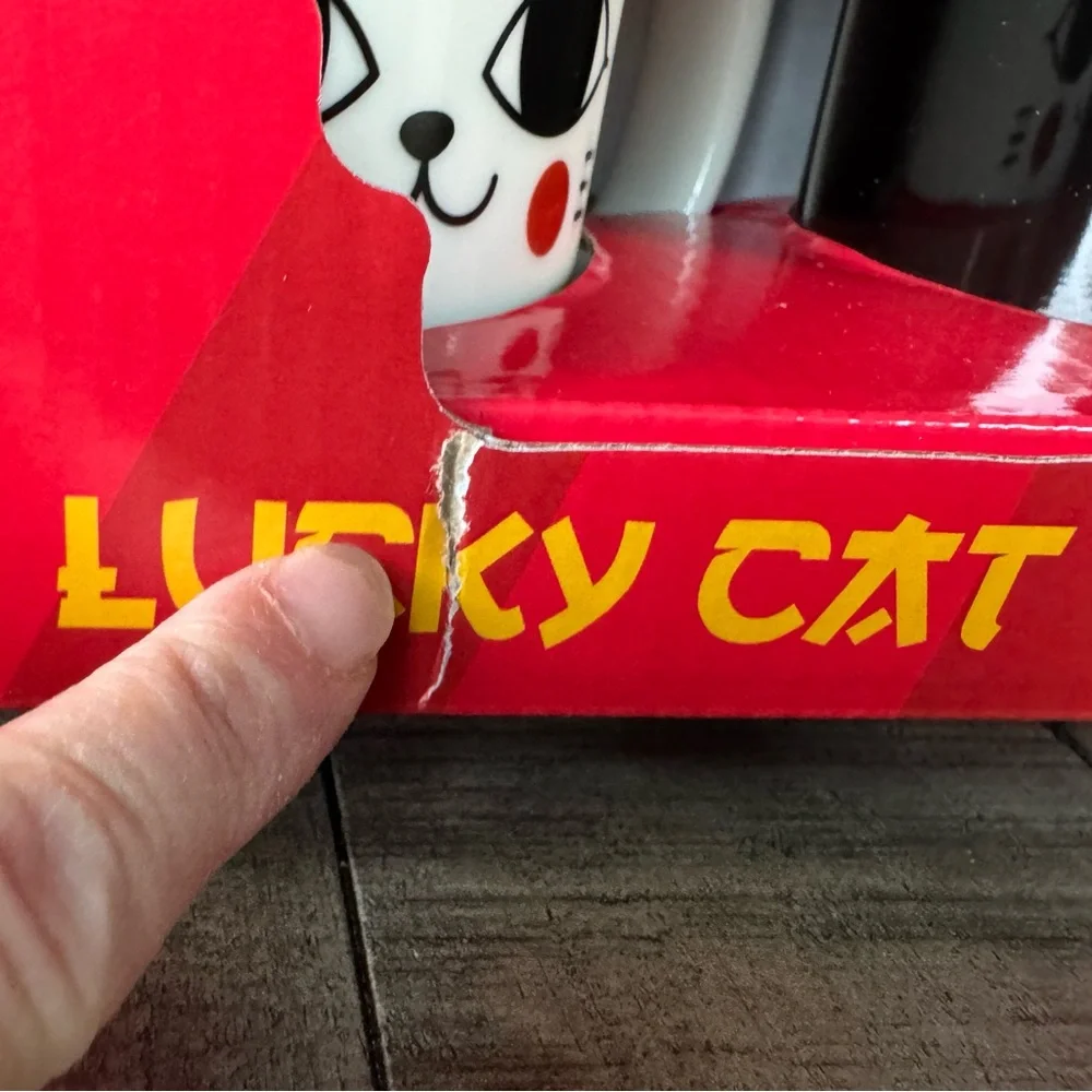 MAD Engine- Lucky Cat 2-Piece Mug Set (NEW)